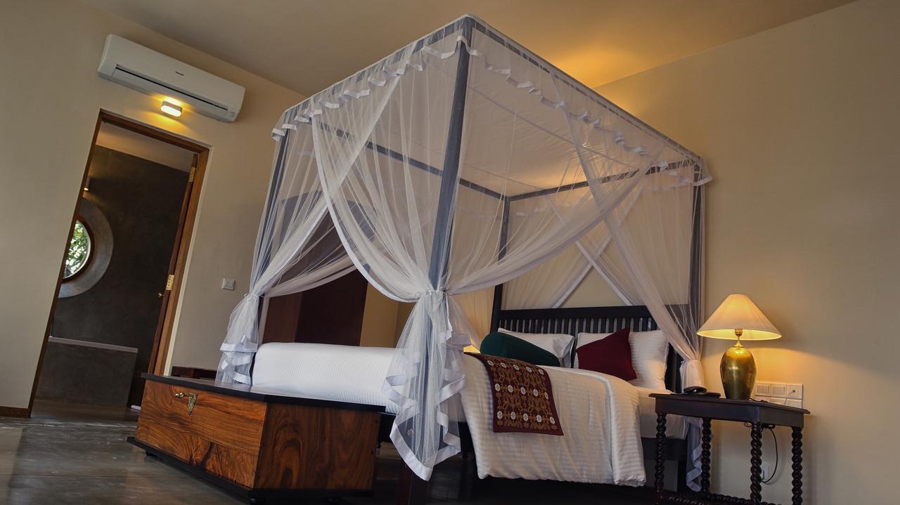 Kings Pavilion Luxury Hotel Канді Екстер'єр фото